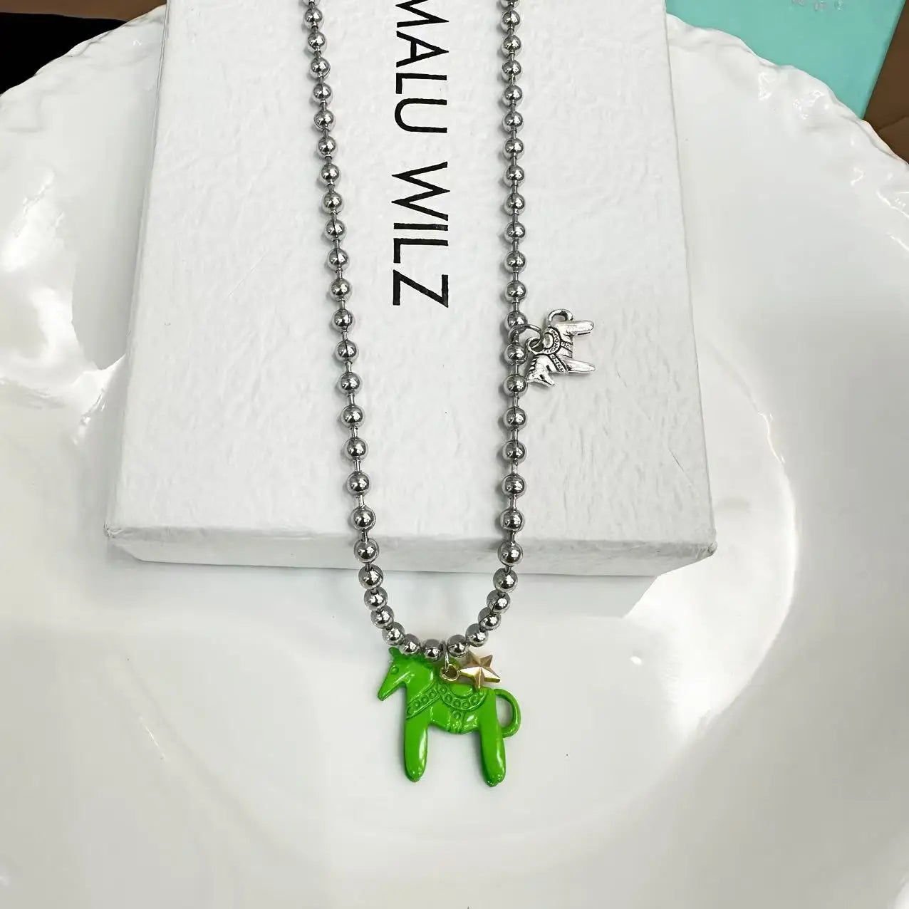 White Black Green Blue Pink Color Enamel Colt Horse Pendant Necklaces for Women Silver Plated Alloy Beads Chain Chokers