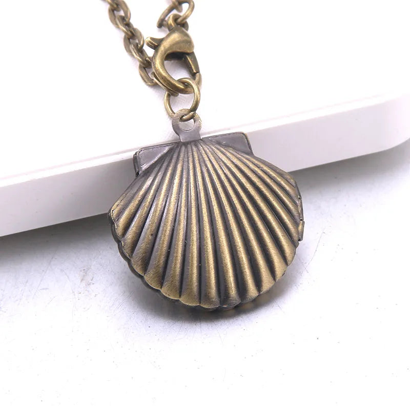 Unique Carved Design Copper Oval Photo Frame Pendant Necklace Charm Openable Locket Necklaces Women Men Memorial Jewelry