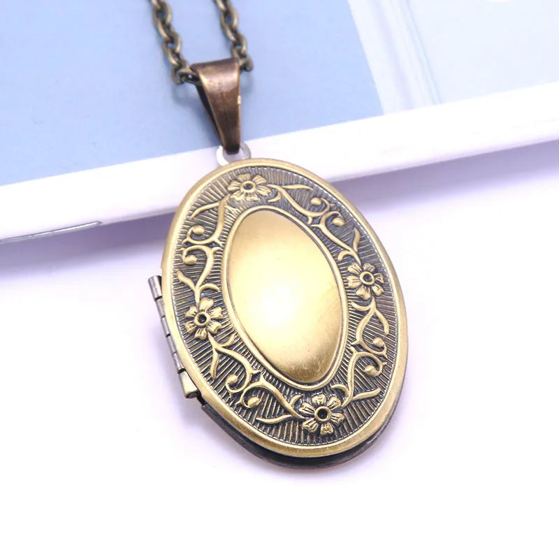 Unique Carved Design Copper Oval Photo Frame Pendant Necklace Charm Openable Locket Necklaces Women Men Memorial Jewelry