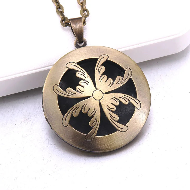 Unique Carved Design Copper Oval Photo Frame Pendant Necklace Charm Openable Locket Necklaces Women Men Memorial Jewelry