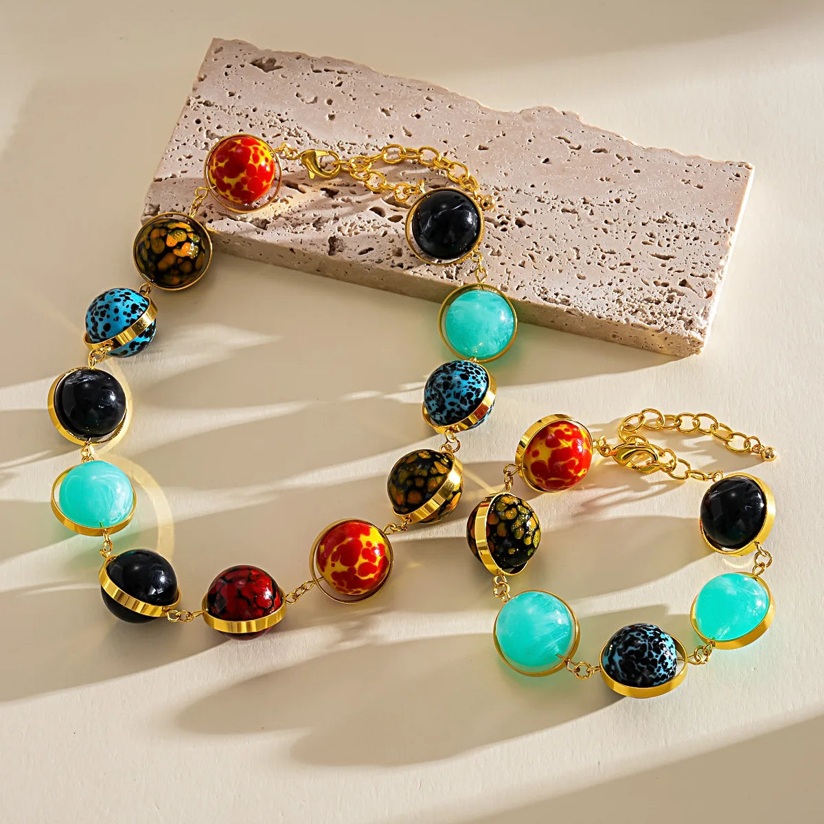 Creative Multi-color Round Ball Acrylic Bead Chokers Necklaces Women Men Gold Color Frame Strand Necklace Statement Jewelry K