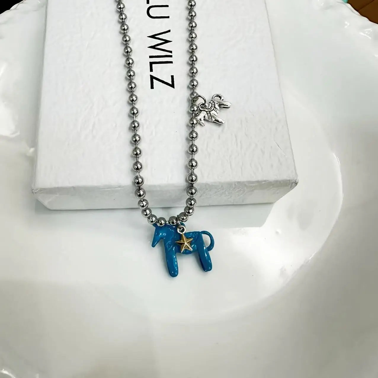 White Black Green Blue Pink Color Enamel Colt Horse Pendant Necklaces for Women Silver Plated Alloy Beads Chain Chokers