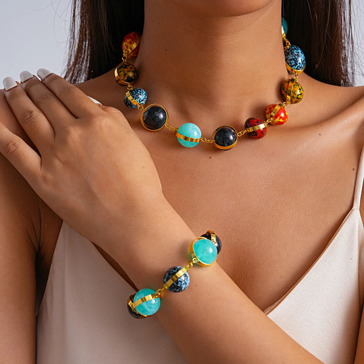 Creative Multi-color Round Ball Acrylic Bead Chokers Necklaces Women Men Gold Color Frame Strand Necklace Statement Jewelry K