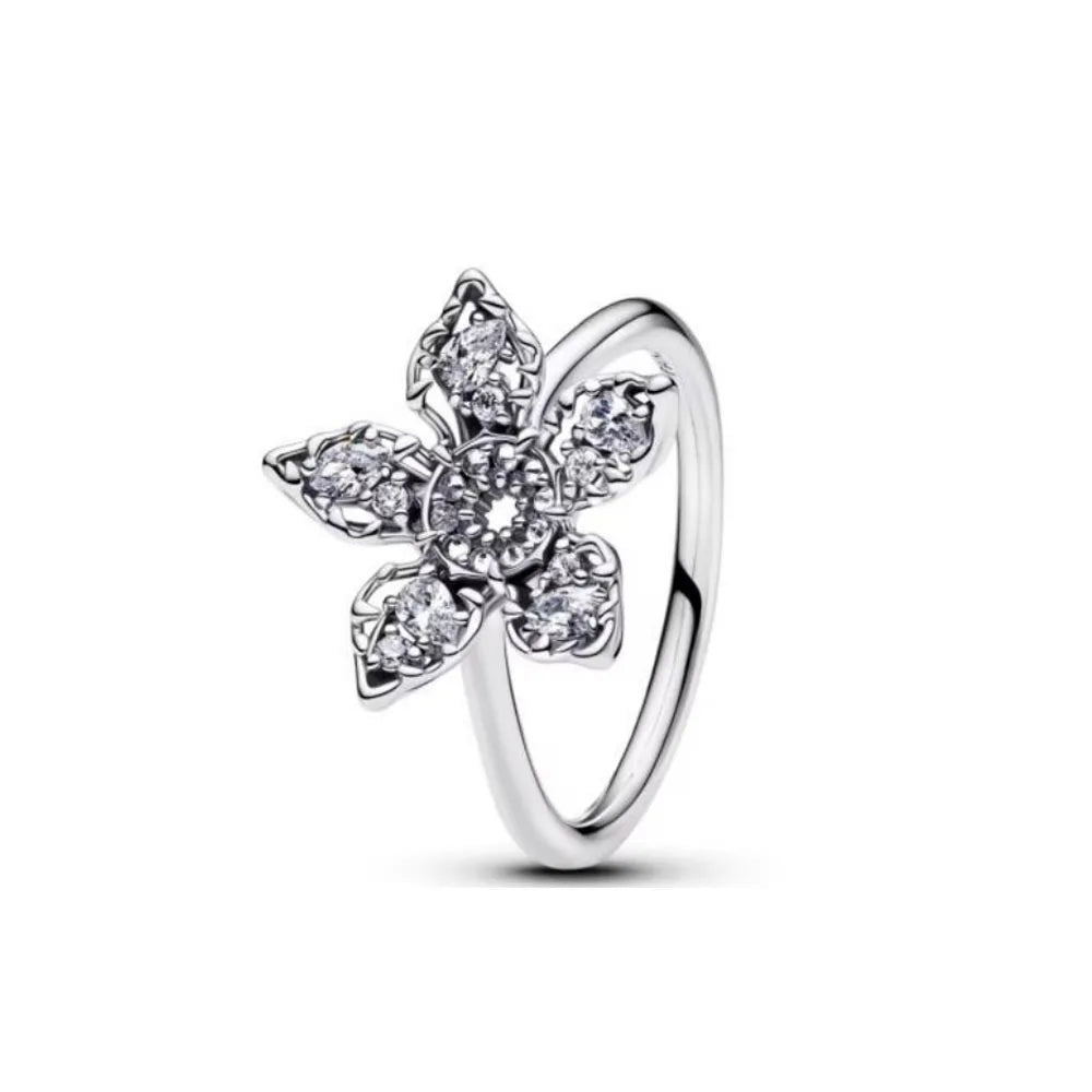 New 925 Silver Heart-Shaped,Floral,Square Ring Suitable for Exquisite High-Quality Jewelry for Women at Wedding Parties